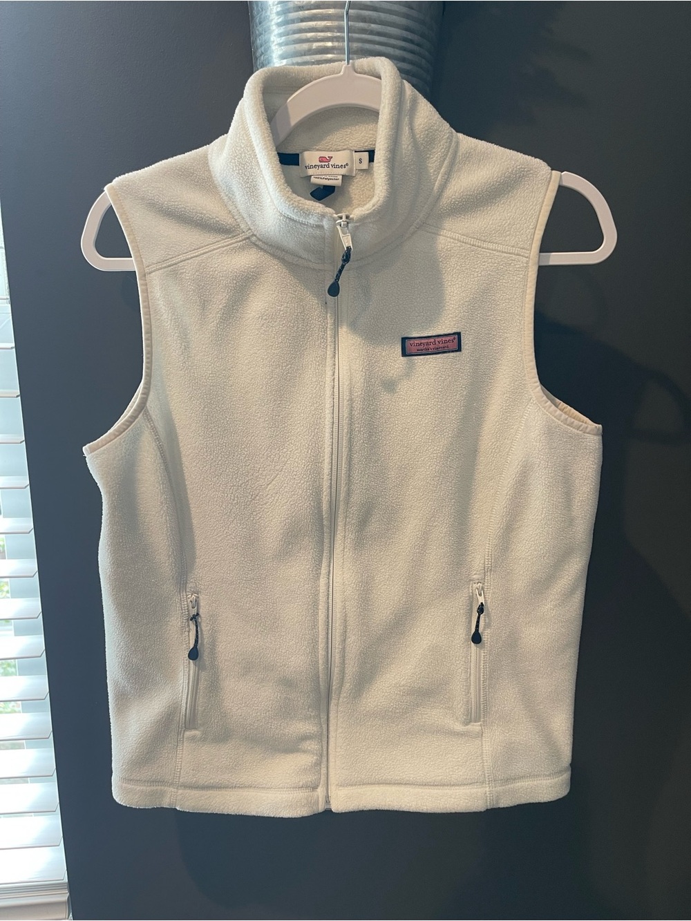 Vineyard Vines Women’s White Fleece Vest